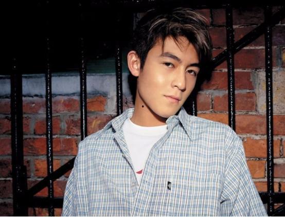 娱乐圈吃瓜感慨,吃瓜感慨万千