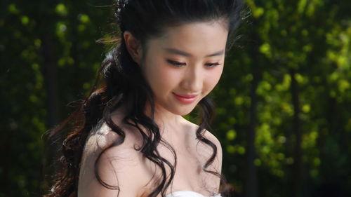 娱乐吃瓜君刘亦菲采访,揭秘娱乐圈女神的幕后故事